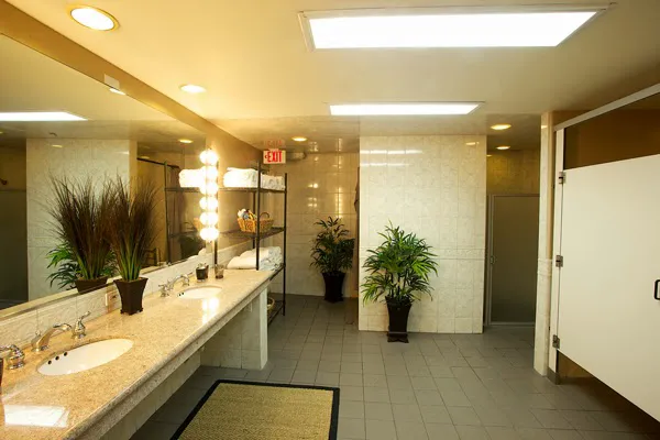 Newport Beach Athletic Club Picture 8