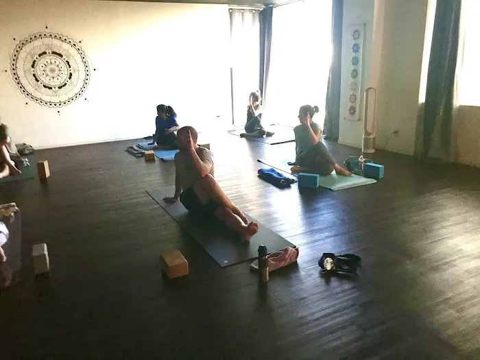 Shaanti Yoga OC Picture 4