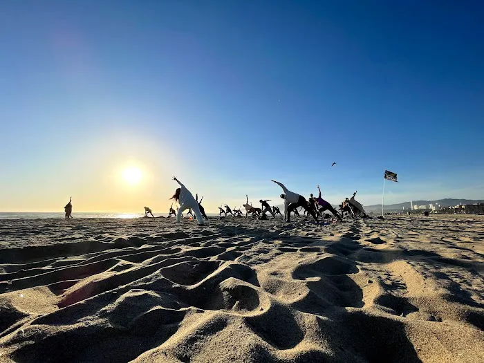 Beach Yoga SoCal Picture 2