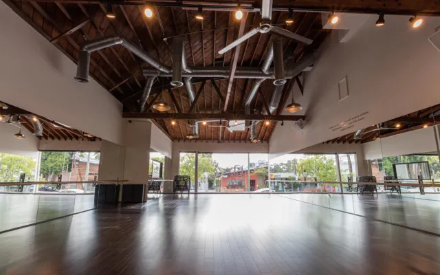 Body By Simone Brentwood Picture 1