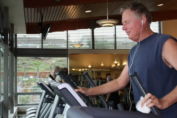 OASIS Fitness Center Picture 5