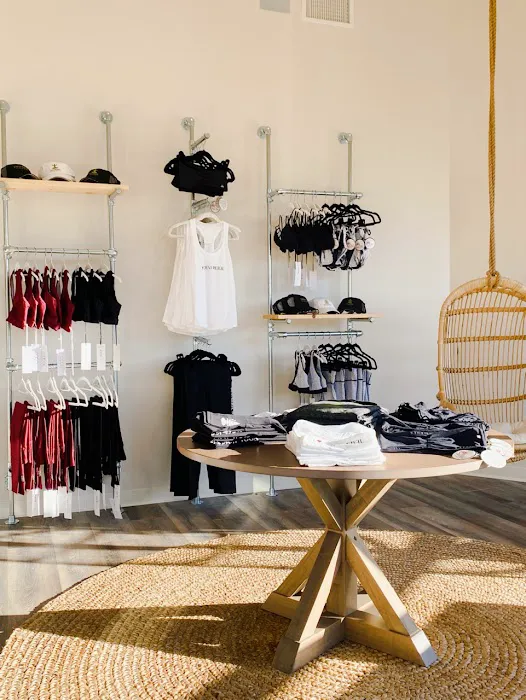 Devi Rebel Yoga Picture 6