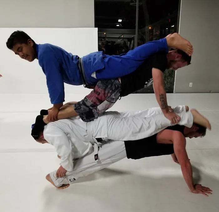 Mercado Muay Thai & Fitness Picture 4