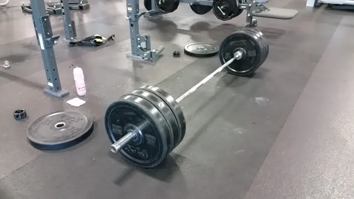 24 Hour Fitness Picture 8