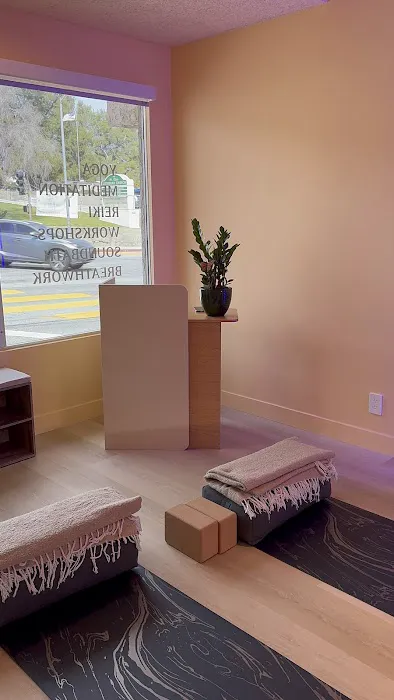 Darman Yoga & Wellness Picture 10