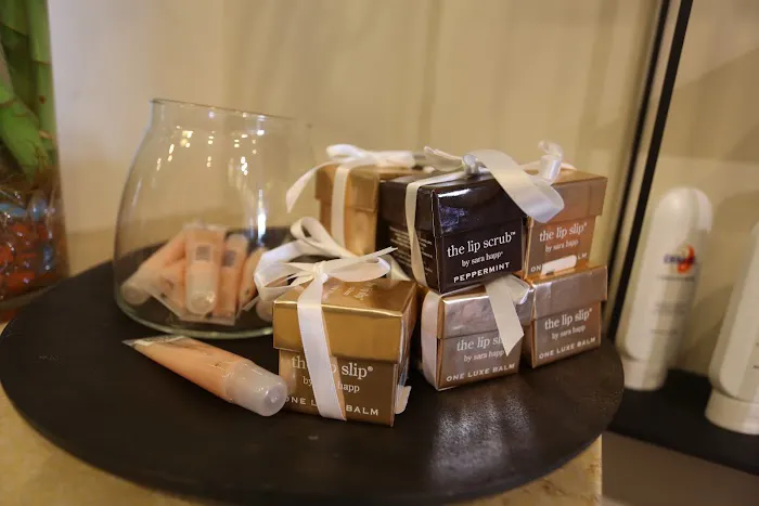 Hot 8 Yoga Picture 10