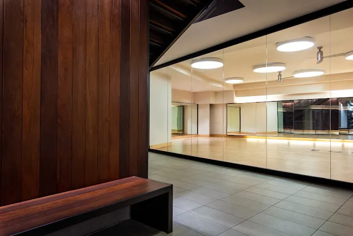 Equinox Santa Monica Picture 9