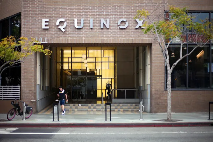 Equinox Santa Monica Picture 6