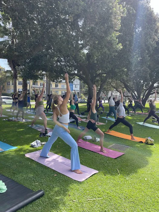 Move With Annabel Picture 1