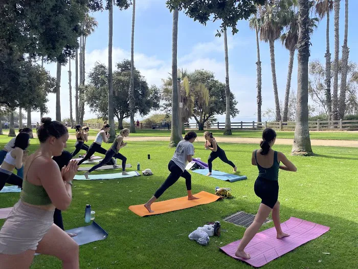 Move With Annabel Picture 3