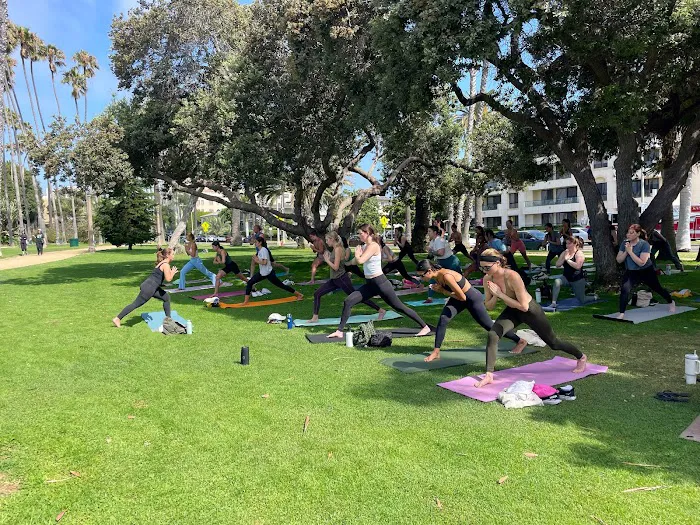 Move With Annabel Picture 2