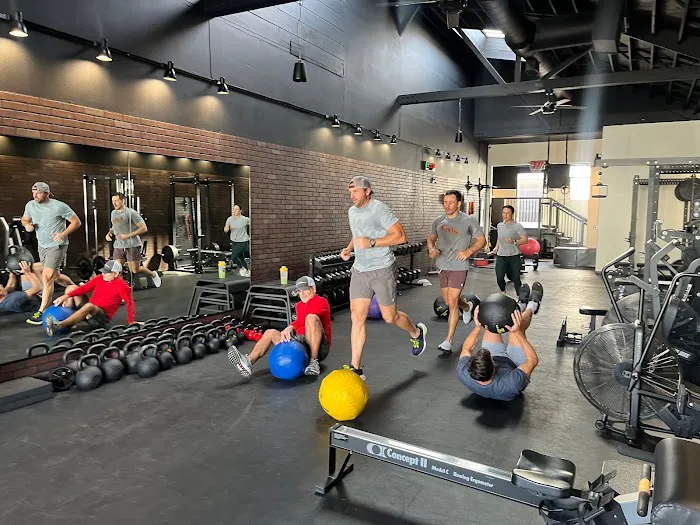 Momentum CDM Gym Picture 8