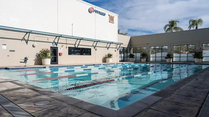 24 Hour Fitness Picture 4