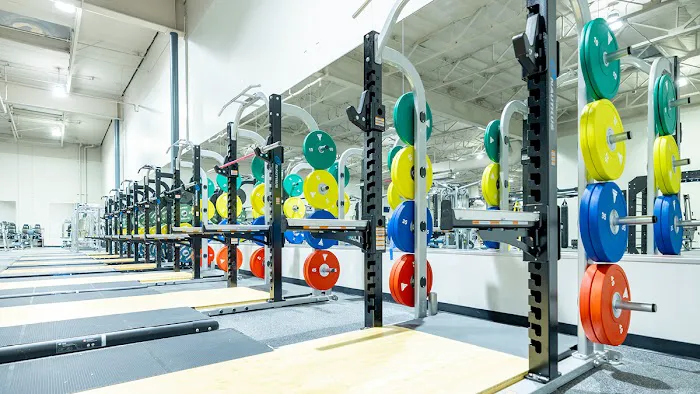 24 Hour Fitness Picture 2