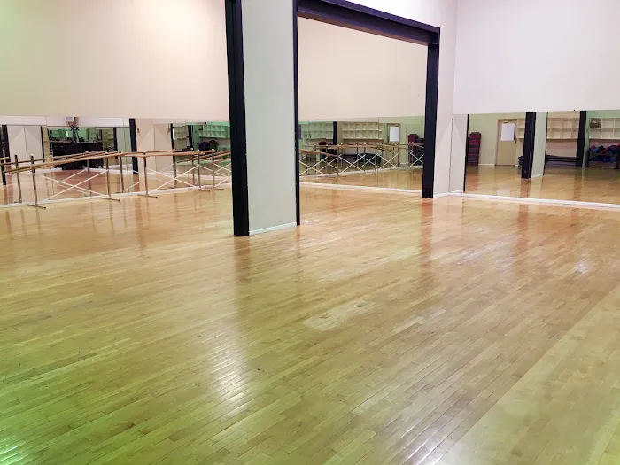 Crescenta Valley Family YMCA — YMCA of the Foothills Picture 4