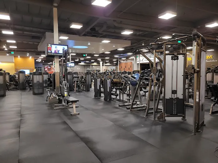 Gold's Gym Montclair Picture 10