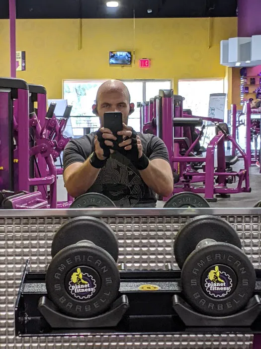 Planet Fitness Picture 7