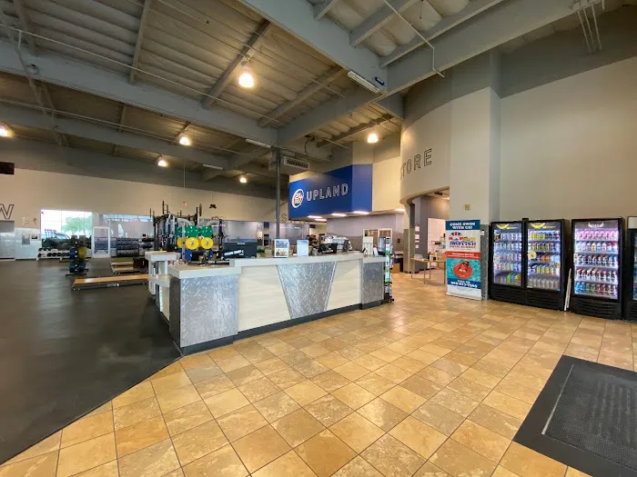 24 Hour Fitness Picture 2