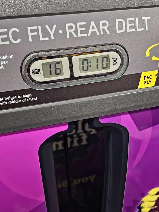 Planet Fitness Picture 9