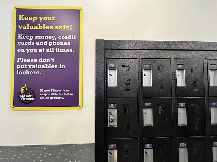 Planet Fitness Picture 9