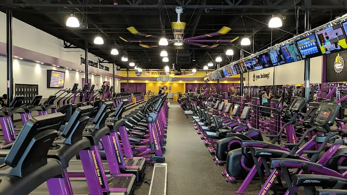 Planet Fitness Picture 8