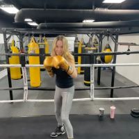 Muscles and Knuckles ico