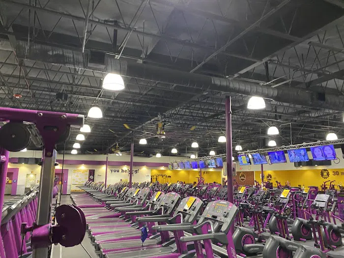 Planet Fitness Picture 9