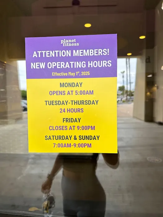 Planet Fitness Picture 8
