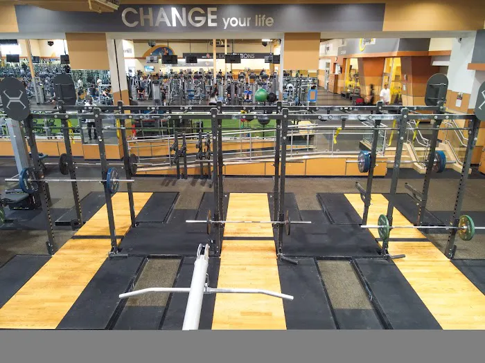 24 Hour Fitness Picture 2