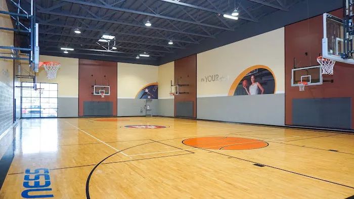 24 Hour Fitness Picture 3