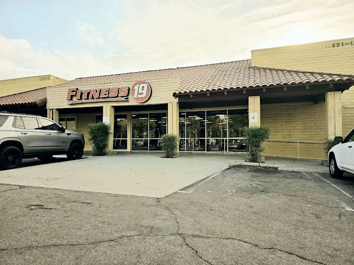 Fitness 19 Picture 1