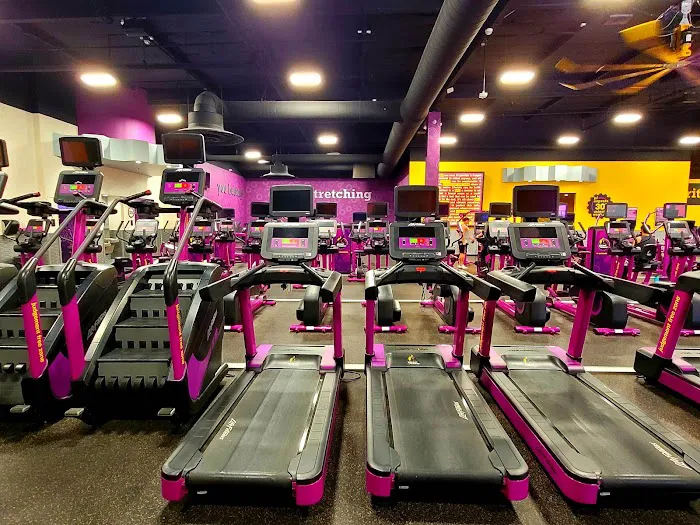 Planet Fitness Picture 4