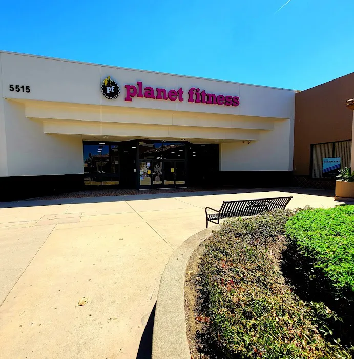 Planet Fitness Picture 9