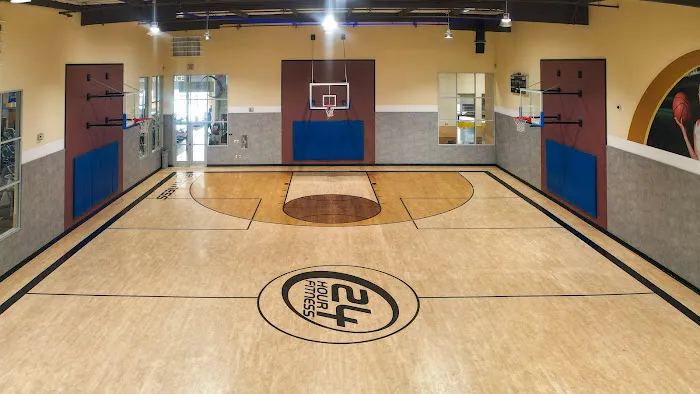 24 Hour Fitness Picture 2