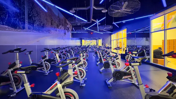 24 Hour Fitness Picture 3