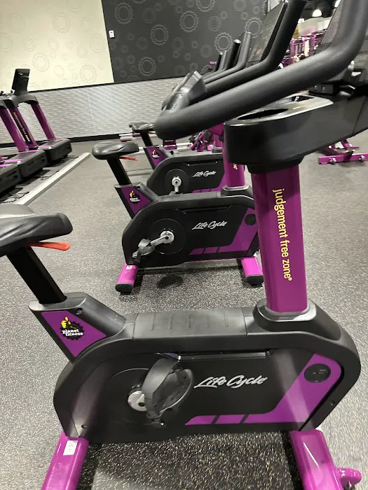 Planet Fitness Picture 7