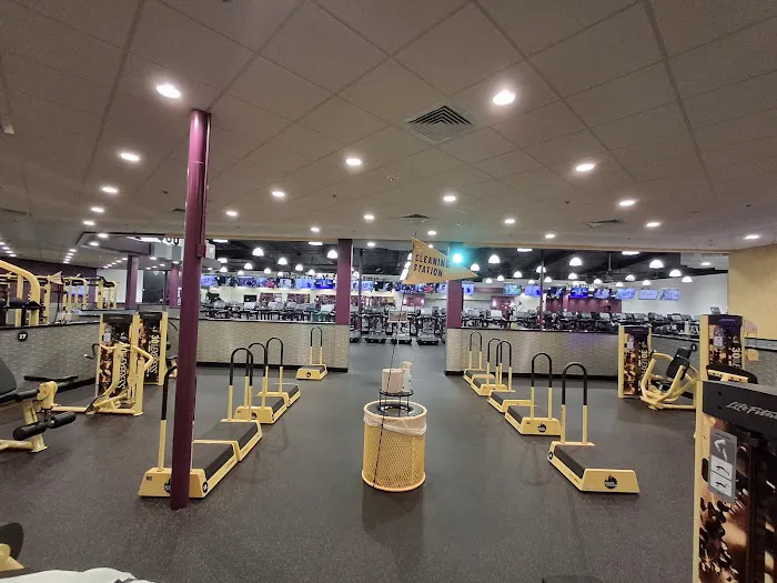Planet Fitness Picture 5