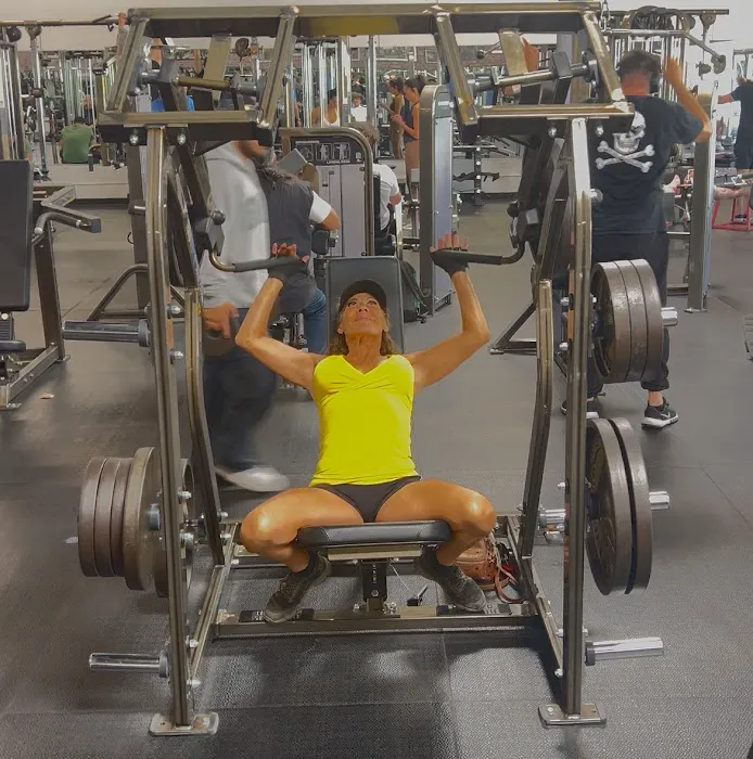 Gold's Gym North Hollywood Picture 7