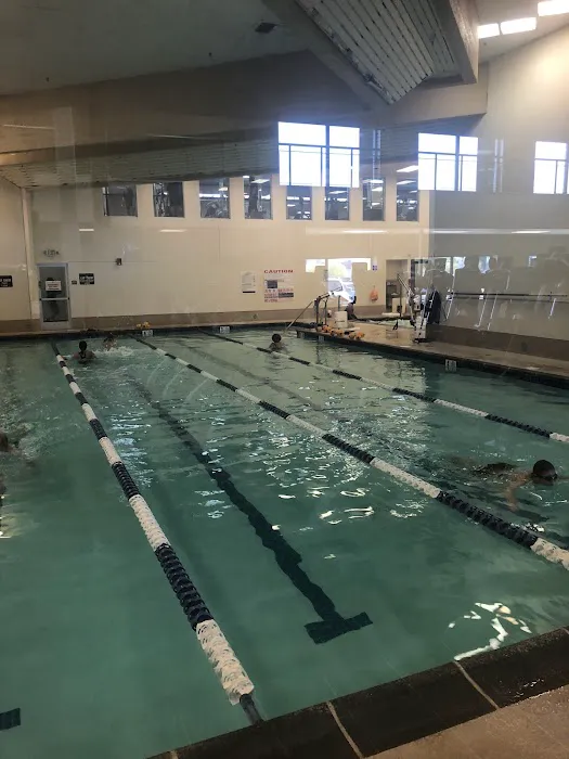 LA Fitness Picture 9