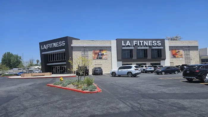 LA Fitness Picture 4