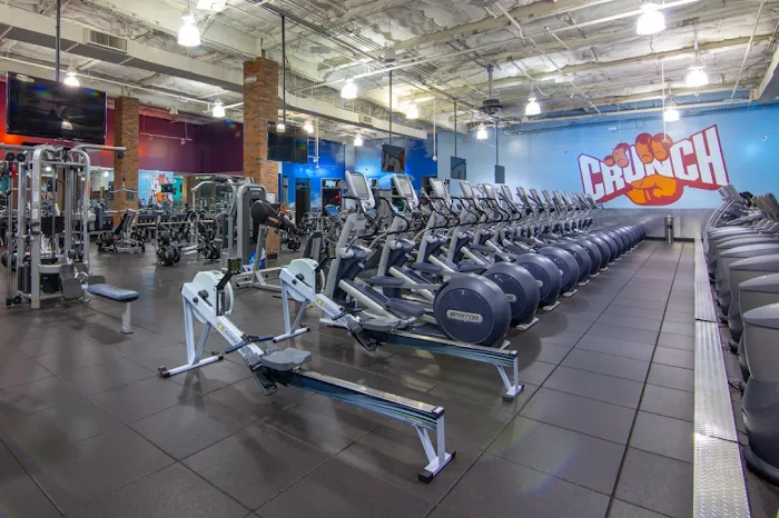 Crunch Fitness - Burbank Picture 4
