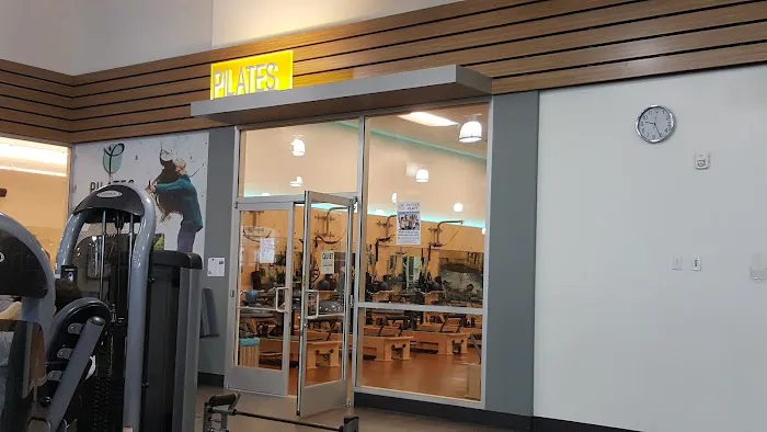 LA Fitness Picture 1