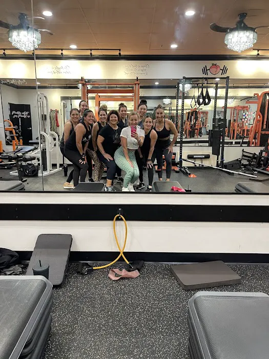 PeachBody Studios Picture 5