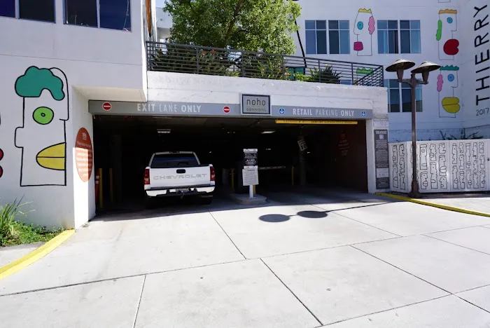 24 Hour Fitness Picture 5