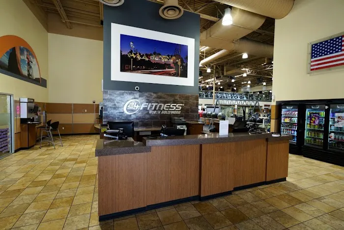 24 Hour Fitness Picture 10