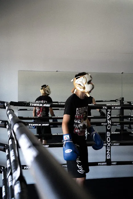 Thruline Fight Club Picture 6