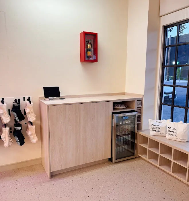 Aleva Studios Picture 7