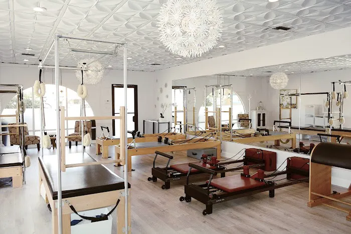 VPilates Fit Lab Picture 3