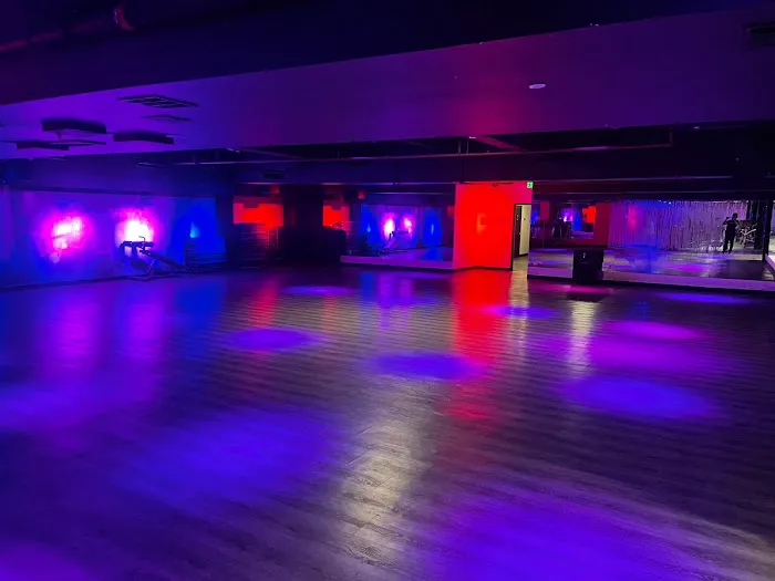 Speakeasy Fitness - Van Nuys Picture 4