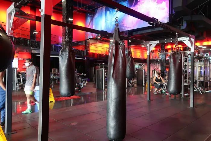 Speakeasy Fitness - Van Nuys Picture 9